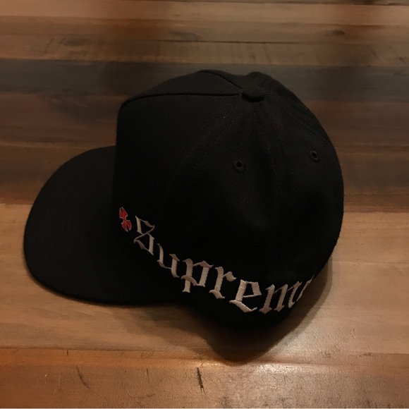 Supreme x Independent Snapback - Picture 2 of 9